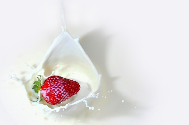 fruit-milk-splash-2064357